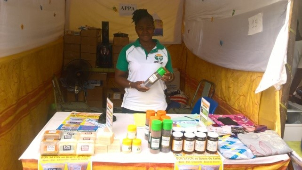 Stand d'exposition-vente des produits de ASAP transformées localement