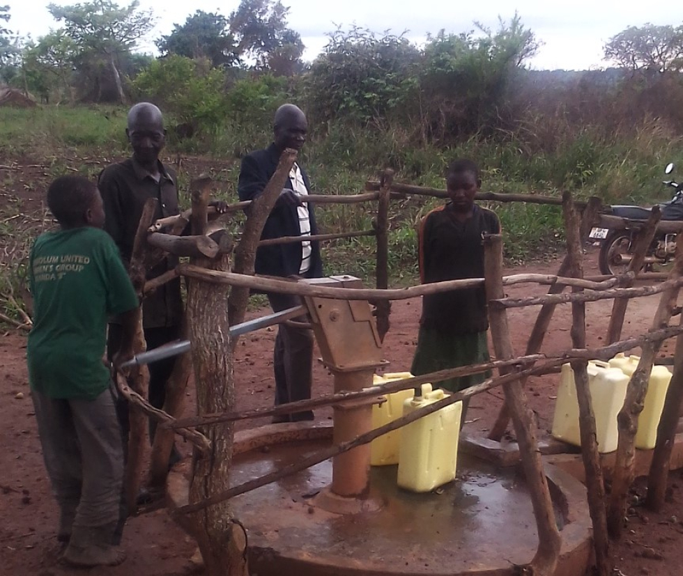 Clean water again from the rehabilitated borehole